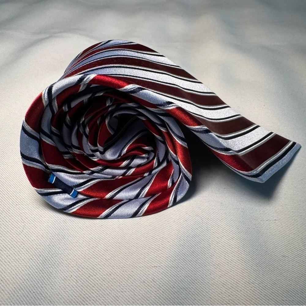 Croft & Barrow Silk Tie Red and Light Blue Striped preppy, formal, office